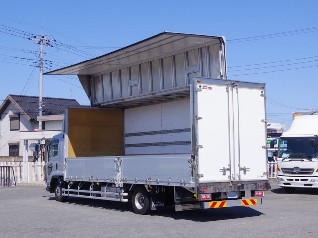 Nissan UD condor Middle Wing body 2PG-BRR90T2(103842) 3枚目