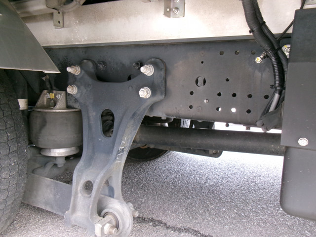 Isuzu forward Middle Wing body 2RG-FRR90T2(103840) 41枚目