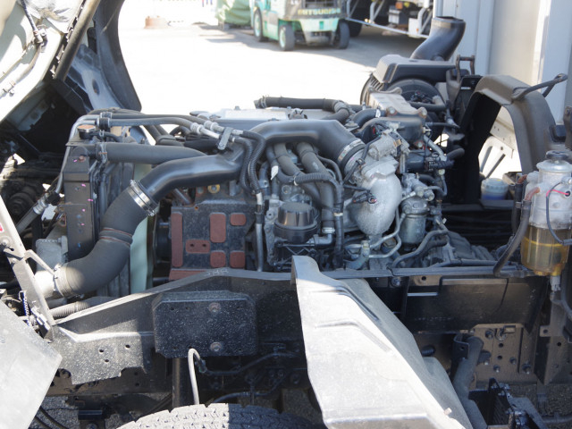 Nissan UD condor Middle Wing body 2PG-BRR90T2(103842) 26枚目