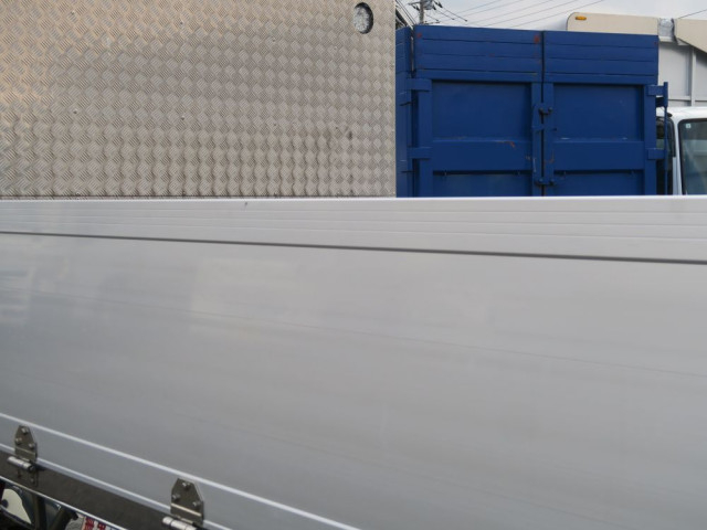 いすゞ フォワード 中型 平ボディ 2RG-FRR90T2(103843) 11枚目