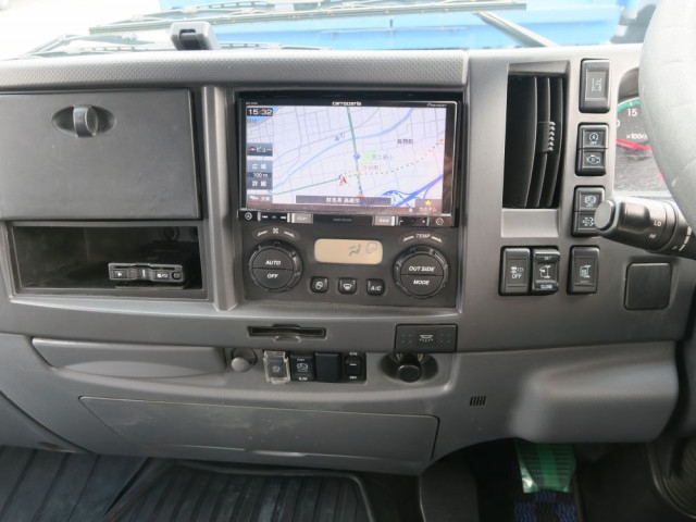 いすゞ フォワード 中型 平ボディ 2RG-FRR90T2(103843) 24枚目