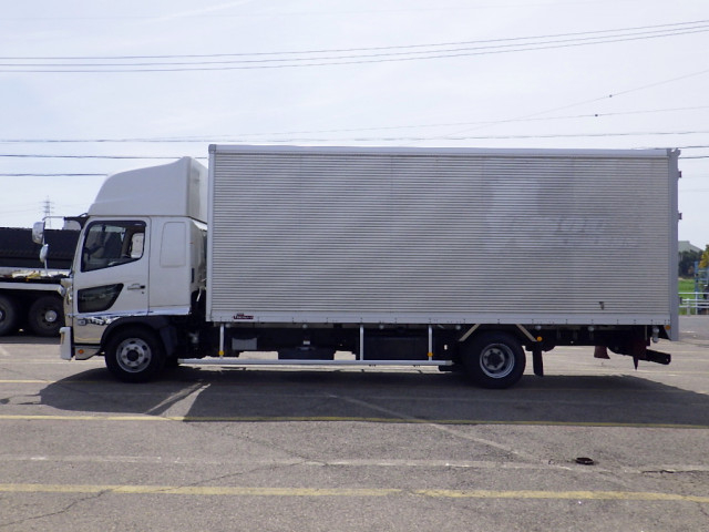 日野 レンジャー 中型 バン 2KG-FD2ABG(103845) 4枚目