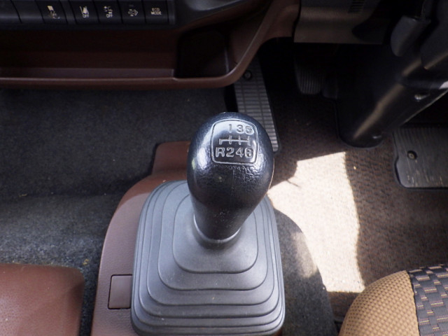 日野 レンジャー 中型 バン 2KG-FD2ABG(103845) 15枚目