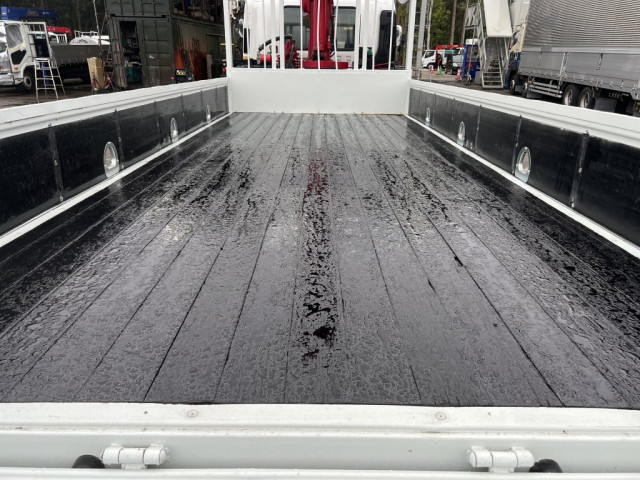 いすゞ フォワード 中型 平ボディ（クレーン付） TKG-FRR90S1(103848) 12枚目