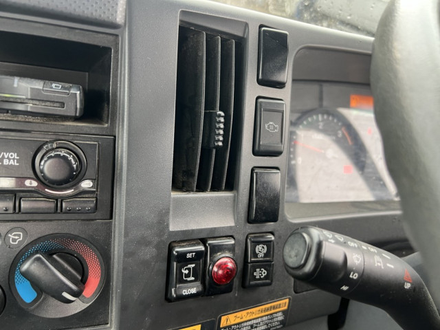 いすゞ フォワード 中型 平ボディ（クレーン付） TKG-FRR90S1(103848) 34枚目