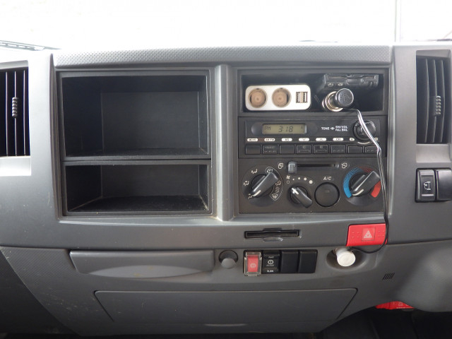 いすゞ エルフ 小型 バン TKG-NMR85AN(103849) 9枚目