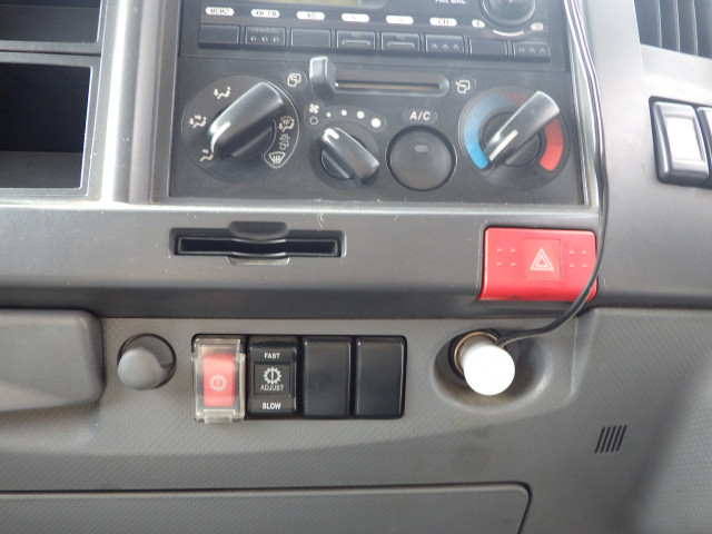 いすゞ エルフ 小型 バン TKG-NMR85AN(103849) 11枚目