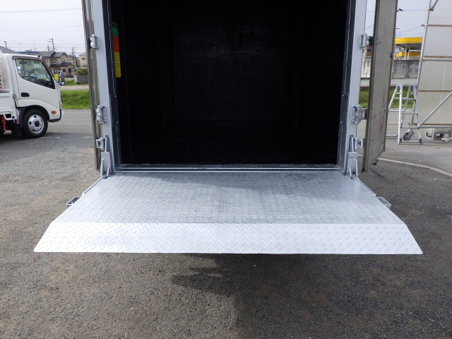 いすゞ エルフ 小型 バン TKG-NMR85AN(103849) 29枚目