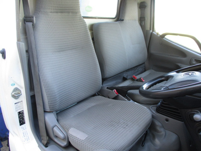 トヨタ トヨエース 小型 平ボディ（クレーン付） TKG-XZU650(103852) 20枚目