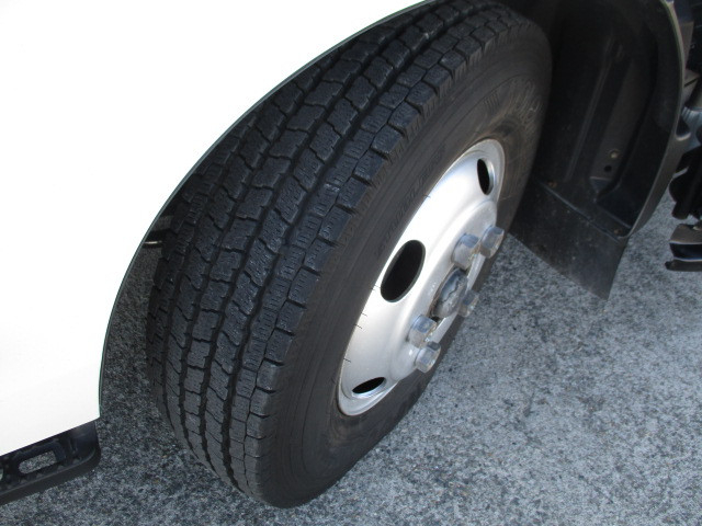 トヨタ トヨエース 小型 平ボディ（クレーン付） TKG-XZU650(103852) 27枚目