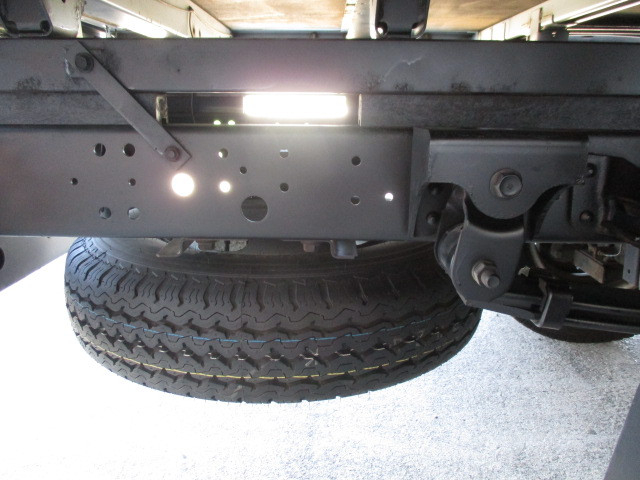 トヨタ トヨエース 小型 平ボディ（クレーン付） TKG-XZU650(103852) 30枚目