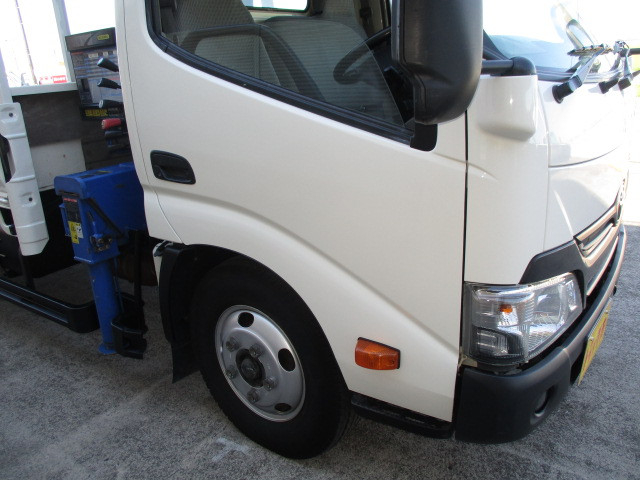 トヨタ トヨエース 小型 平ボディ（クレーン付） TKG-XZU650(103852) 46枚目