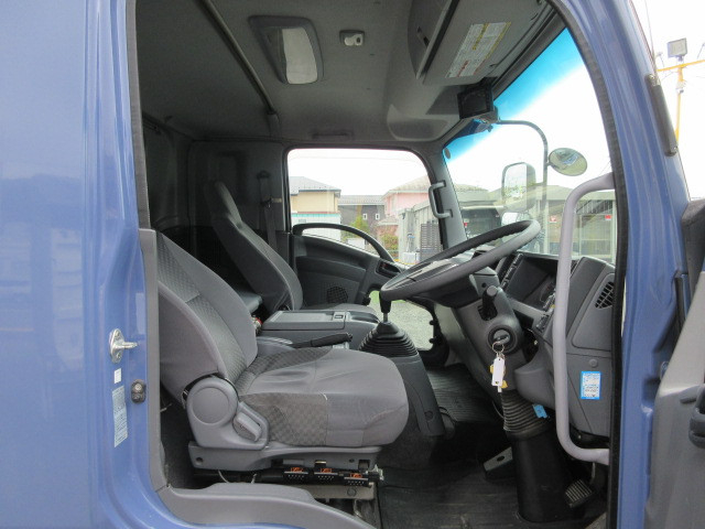 いすゞ フォワード 中型 ウィング TKG-FRR90S2(103853) 11枚目