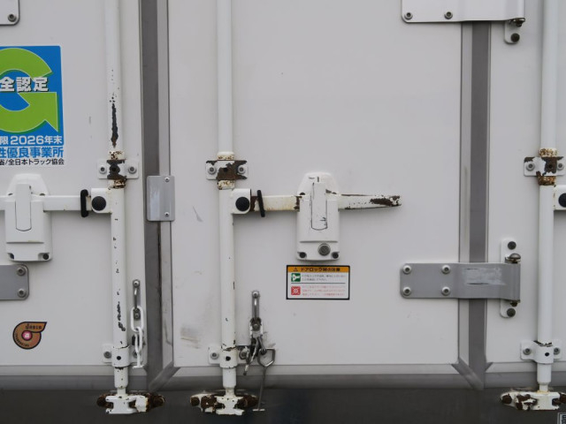 いすゞ エルフ 小型 バン TPG-NJS85AN(103854) 6枚目