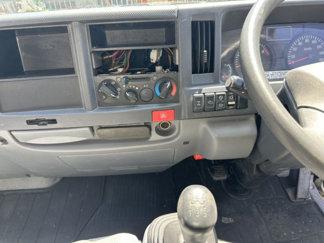 いすゞ エルフ 小型 バン TPG-NJS85AN(103854) 26枚目