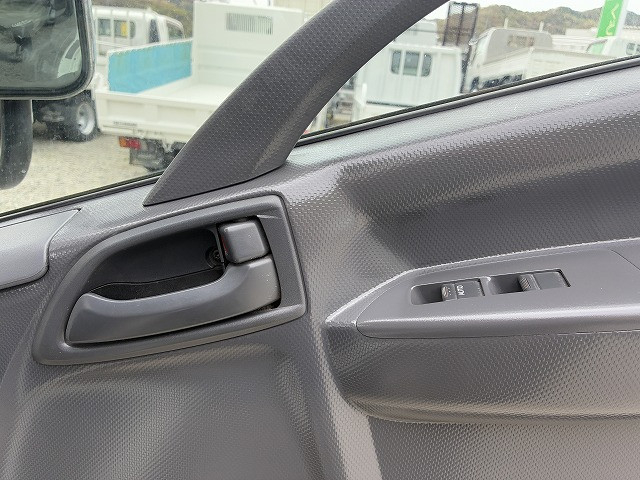 いすゞ エルフ 小型 平ボディ TRG-NPR85AR(103857) 37枚目