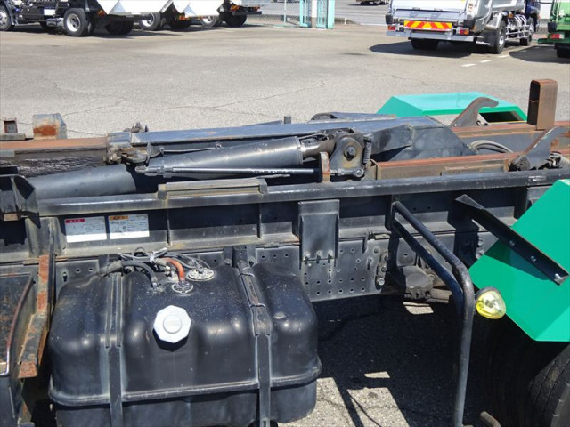 いすゞ フォワード 中型 コンテナ専用車 SKG-FRR90S2(103860) 6枚目