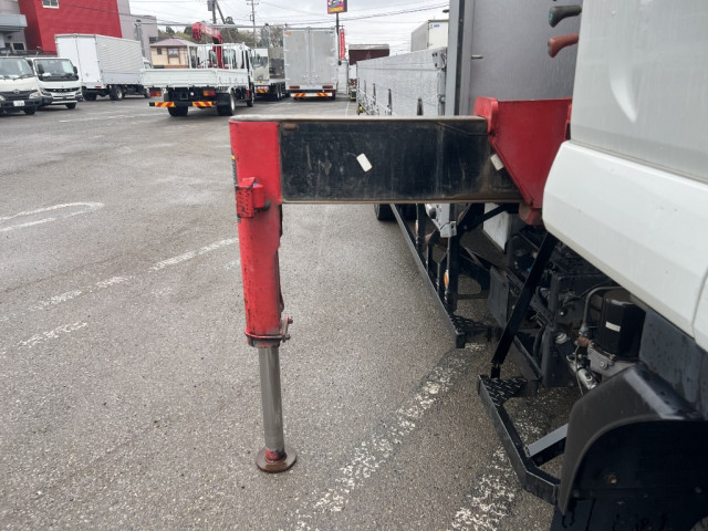 いすゞ フォワード 中型 平ボディ（クレーン付） TKG-FRR90S2(103859) 18枚目