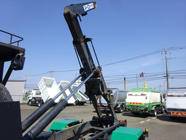 いすゞ フォワード 中型 コンテナ専用車 SKG-FRR90S2(103860) 11枚目