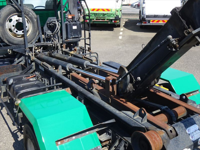 いすゞ フォワード 中型 コンテナ専用車 SKG-FRR90S2(103860) 16枚目