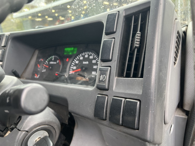 いすゞ フォワード 中型 平ボディ（クレーン付） TKG-FRR90S2(103859) 35枚目