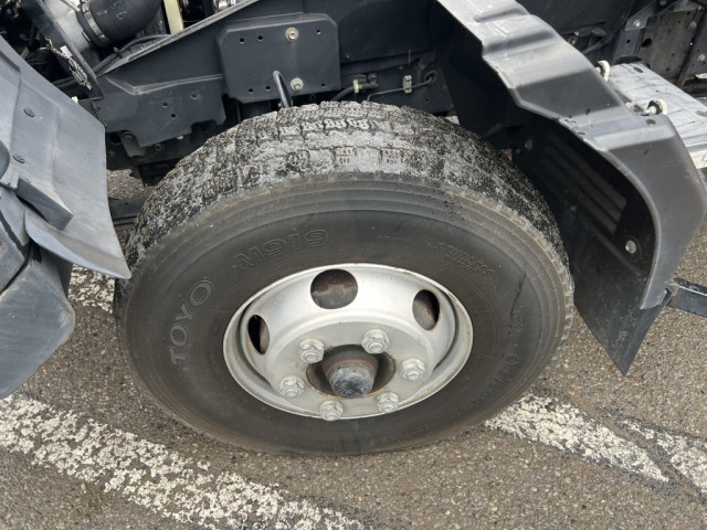 いすゞ フォワード 中型 平ボディ（クレーン付） TKG-FRR90S2(103859) 44枚目