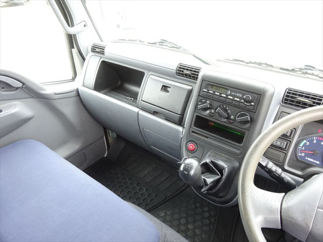 三菱ふそう キャンター 小型 バン PDG-FG74D(103862) 27枚目