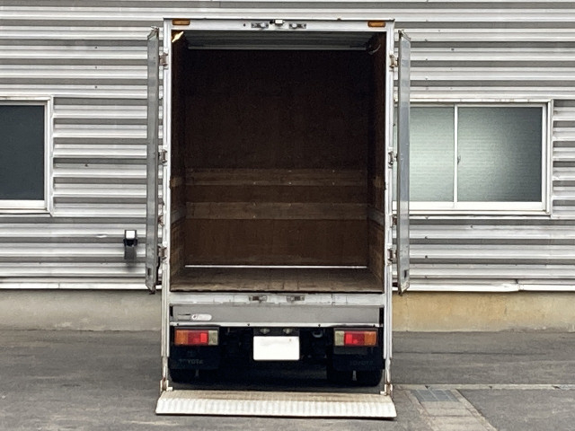 トヨタ ダイナ 小型 バン BDG-XZU338(103865) 4枚目