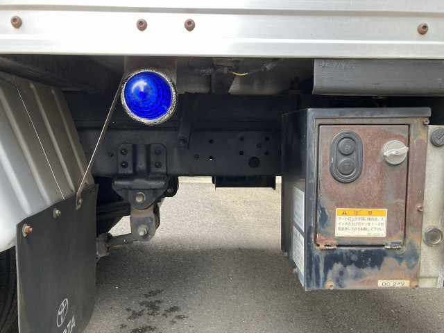 トヨタ ダイナ 小型 バン BDG-XZU338(103865) 10枚目