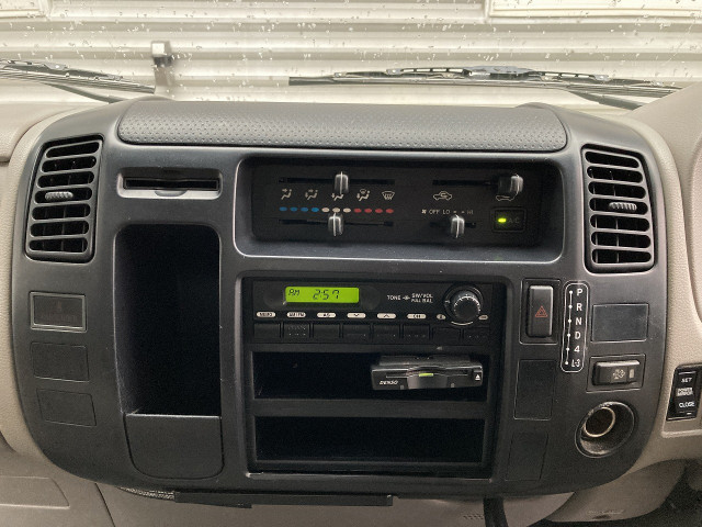 トヨタ ダイナ 小型 バン BDG-XZU338(103865) 17枚目