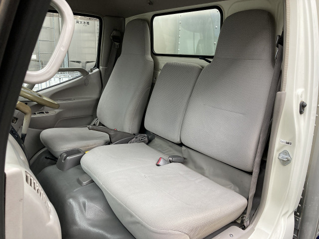 トヨタ ダイナ 小型 バン BDG-XZU338(103865) 42枚目