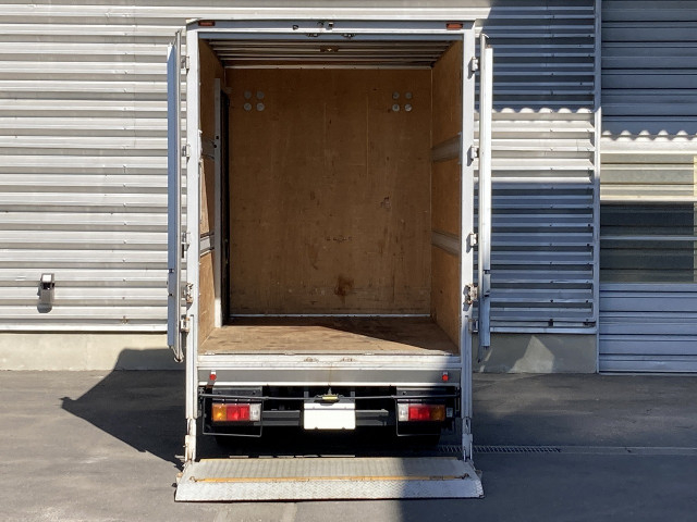 トヨタ トヨエース 小型 バン 2RG-XZU605(103867) 5枚目