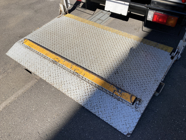 トヨタ トヨエース 小型 バン 2RG-XZU605(103867) 6枚目