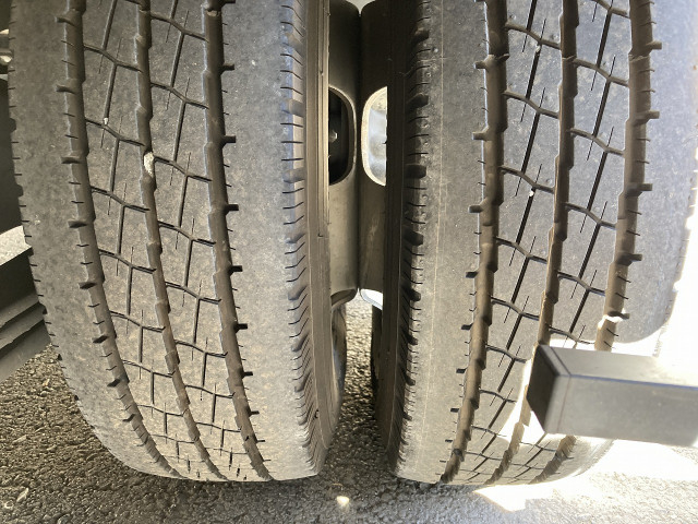 トヨタ トヨエース 小型 バン 2RG-XZU605(103867) 14枚目