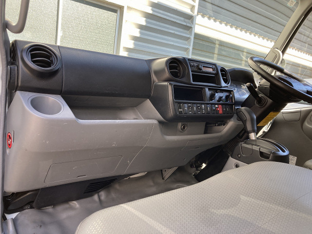 トヨタ トヨエース 小型 バン 2RG-XZU605(103867) 20枚目