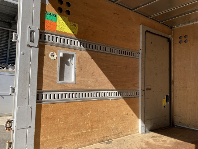 トヨタ トヨエース 小型 バン 2RG-XZU605(103867) 22枚目