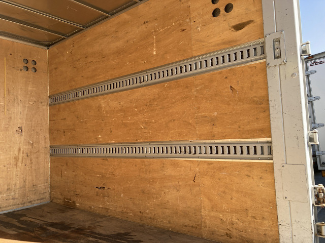 トヨタ トヨエース 小型 バン 2RG-XZU605(103867) 23枚目