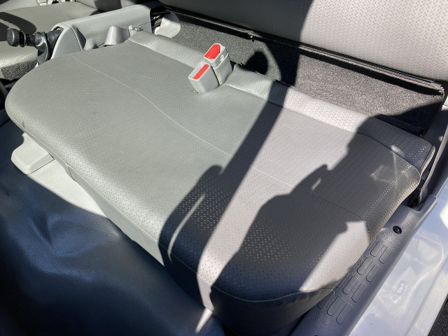 トヨタ トヨエース 小型 バン 2RG-XZU605(103867) 44枚目