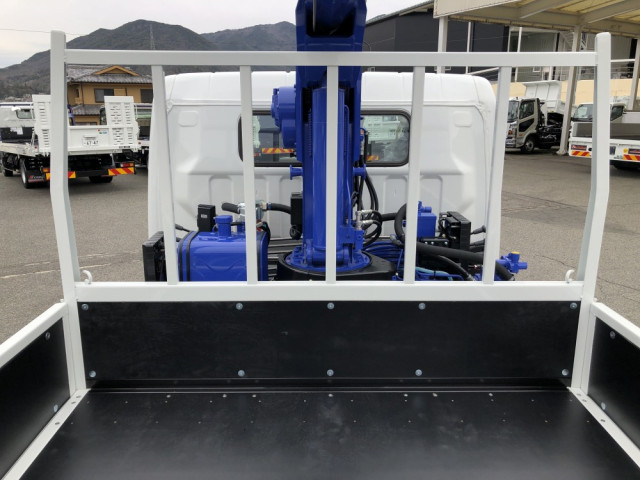 三菱ふそう キャンター 小型 平ボディ（クレーン付） 2PG-FEB90(103869) 23枚目