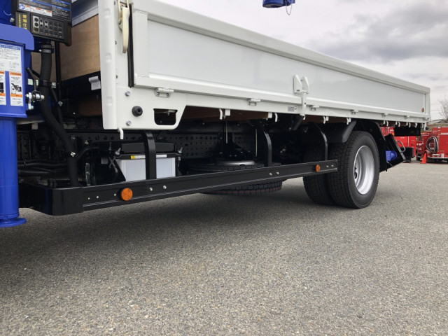 三菱ふそう キャンター 小型 平ボディ（クレーン付） 2PG-FEB90(103869) 29枚目