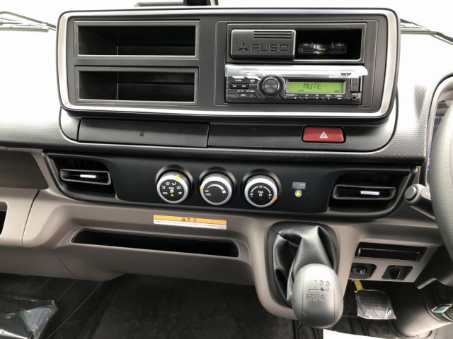 三菱ふそう キャンター 小型 平ボディ（クレーン付） 2PG-FEB90(103869) 40枚目