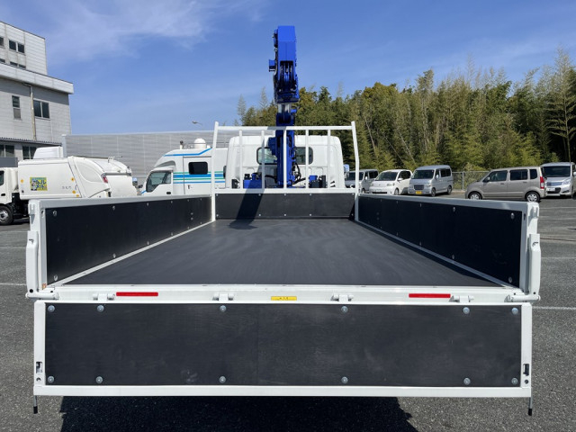 三菱ふそう キャンター 小型 平ボディ（クレーン付） 2RG-FEB80(103870) 5枚目