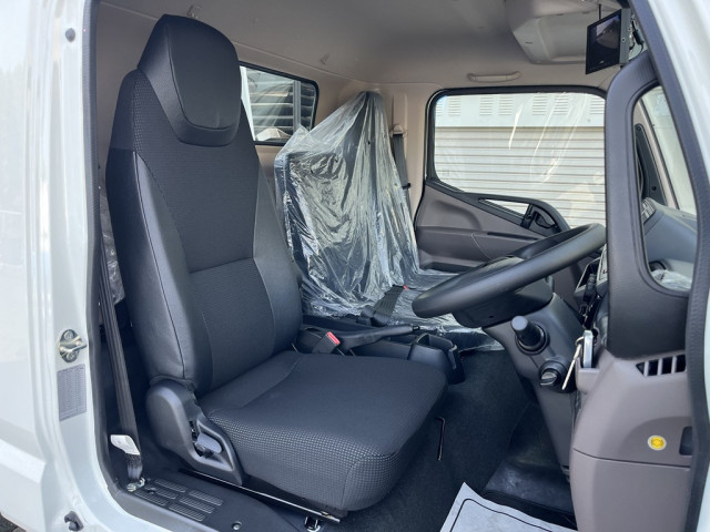 三菱ふそう キャンター 小型 平ボディ（クレーン付） 2RG-FEB80(103870) 10枚目