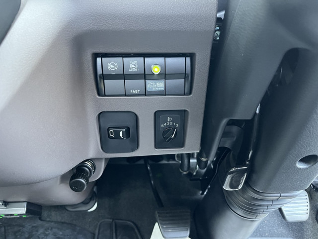 三菱ふそう キャンター 小型 平ボディ（クレーン付） 2RG-FEB80(103870) 14枚目