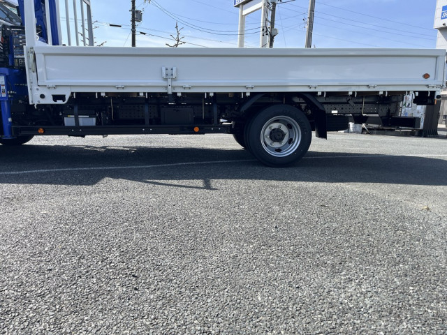 三菱ふそう キャンター 小型 平ボディ（クレーン付） 2RG-FEB80(103870) 19枚目