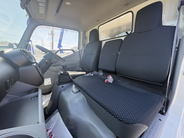 日野 デュトロ 小型 バン 2KG-XZU655M(103871) 29枚目
