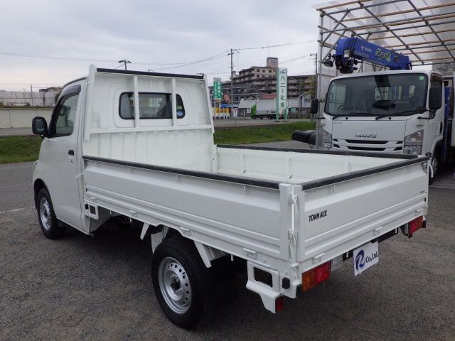 トヨタ タウンエース 小型 平ボディ 5BF-S403U(103875) 24枚目