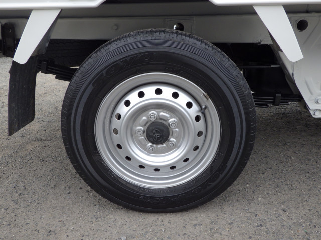 トヨタ タウンエース 小型 平ボディ 5BF-S403U(103875) 28枚目