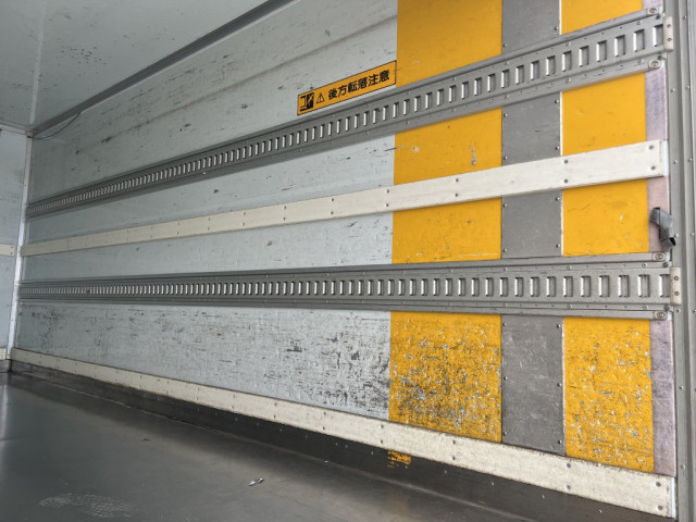 いすゞ エルフ 小型 冷蔵冷凍バン TKG-NPR85YN(103877) 13枚目