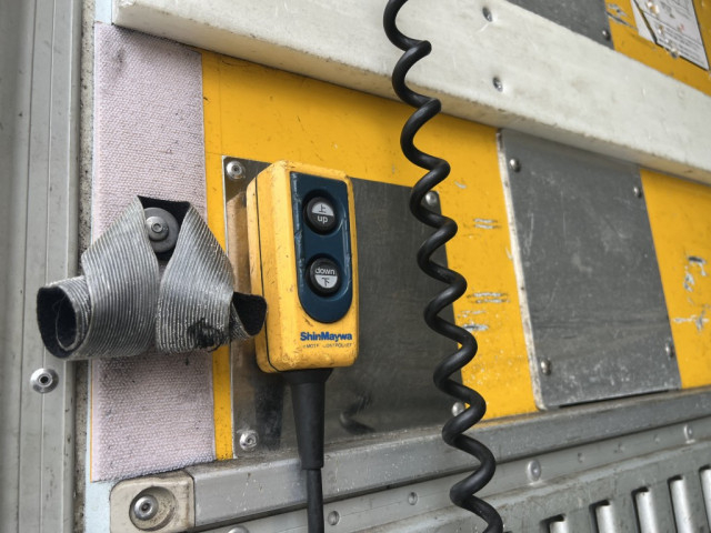 いすゞ エルフ 小型 冷蔵冷凍バン TKG-NPR85YN(103877) 17枚目